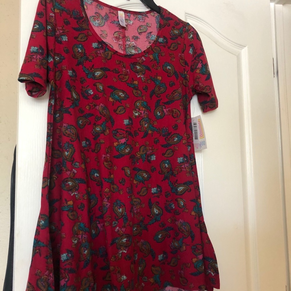 LuLaRoe Perfect Tee